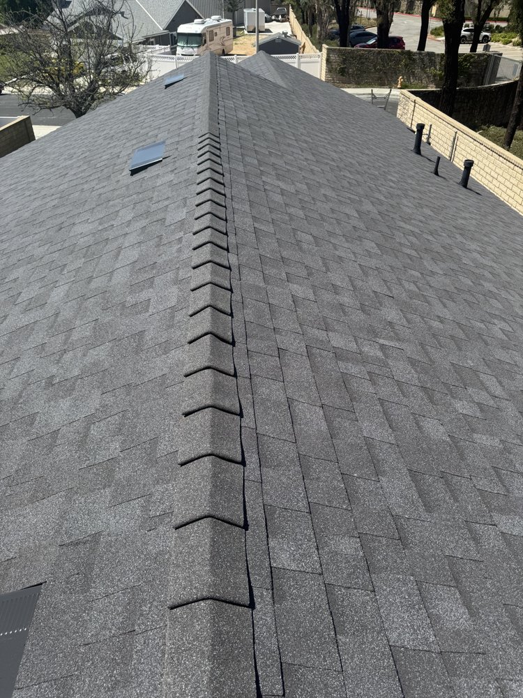 Owens Corning Duration Cool Roof Plus shingles in Midnight by Crown Roofing and Repairs Inc